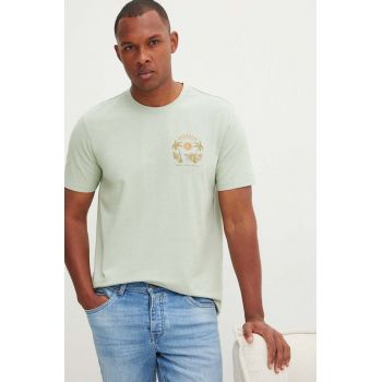 Medicine tricou barbati, culoarea verde, cu imprimeu de firma original