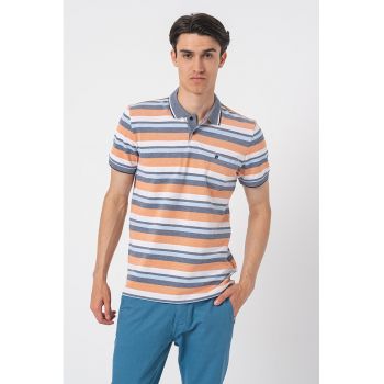 Tricou polo cu model in dungi