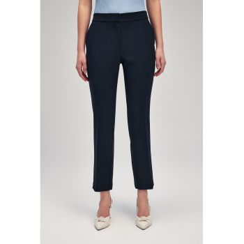 Pantaloni crop conici