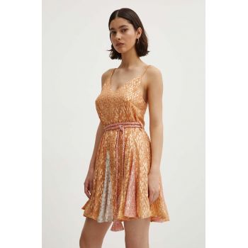 Never Fully Dressed rochie Riri Mini Dress culoarea portocaliu, mini, evazati, NFDDR1001