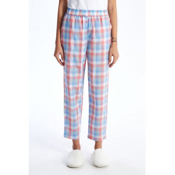 Pantaloni lungi de pijama cu model in carouri