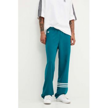 adidas Originals pantaloni de trening Neuclassics culoarea turcoaz, cu imprimeu, JF9160