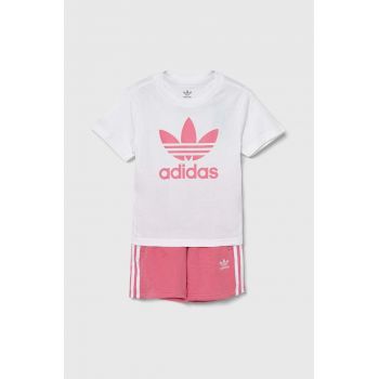 adidas Originals compleu copii SHORT TEE SET culoarea roz, JE1612