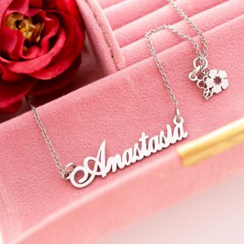 Colier din argint personalizat cu nume la comanda si charm floricica