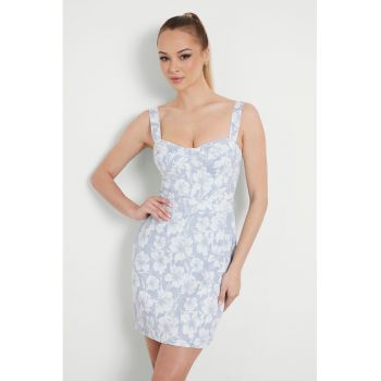 Rochie cambrata cu model floral la reducere