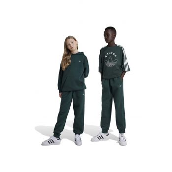 adidas Originals pantaloni de trening pentru copii SWEATPANTS culoarea verde, cu imprimeu, IY9537