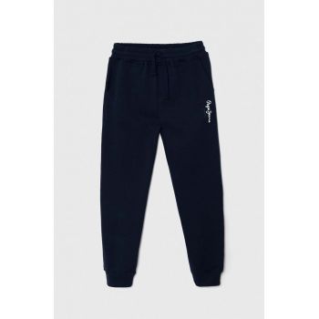 Pepe Jeans pantaloni de trening pentru copii NEW LAMONTY JOGG culoarea albastru marin, cu imprimeu, PB210712