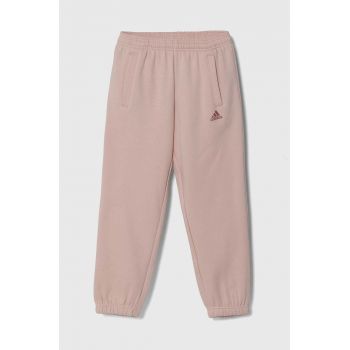 adidas pantaloni de trening pentru copii J SL FC FL PT culoarea roz, neted, JF8746
