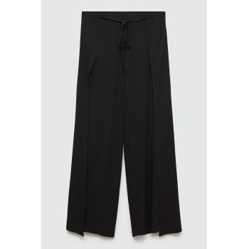 Pantaloni de viscoza cu slituri frontale