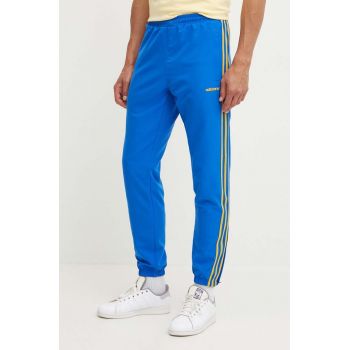 adidas Originals pantaloni de trening cu imprimeu, IW3234