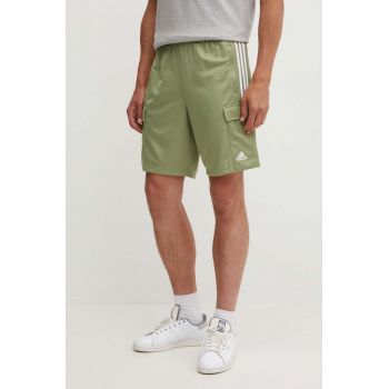 adidas pantaloni scurți de antrenament Tiro culoarea verde, IW5991