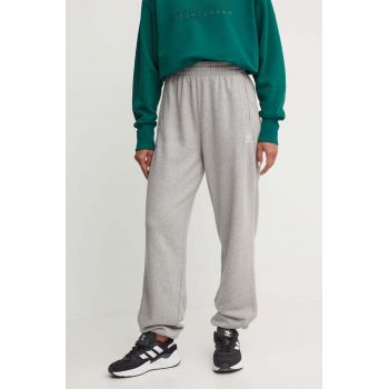 adidas Originals pantaloni de trening din bumbac culoarea gri, melanj, IY4988