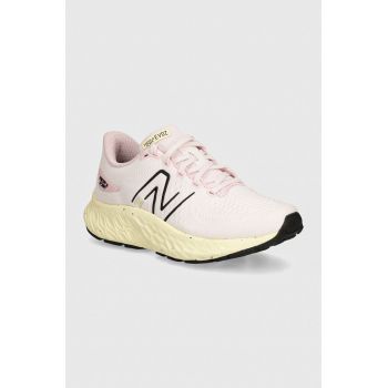 New Balance pantofi de alergat Fresh Foam Evoz v3 culoarea roz, WEVOZCP3