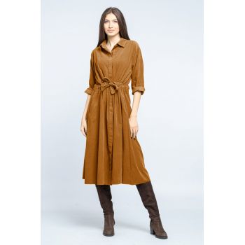 Rochie camasa din catifea reiata cu cordon in talie, camel