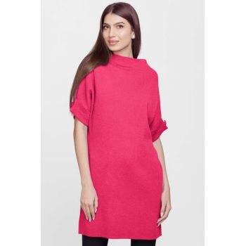 Rochie scurta tricotata, cu maneca scurta si nasture, din vascoza, fucsia