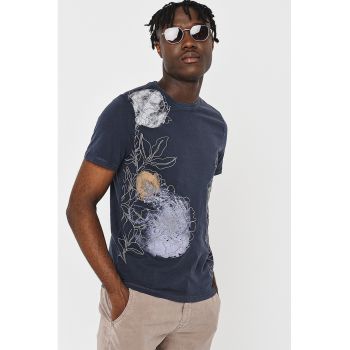 Tricou cu decolteu la baza gatului si model floral