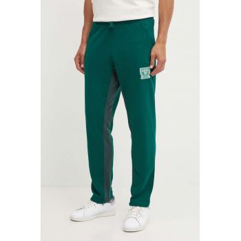 adidas Originals pantaloni de trening culoarea verde, cu imprimeu, IX9632