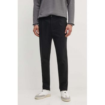 BOSS pantaloni barbati, culoarea negru, cu fason chinos, 50521350