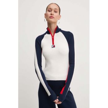 Tommy Jeans pulover femei, culoarea bej, light, cu turtleneck, DW0DW18595