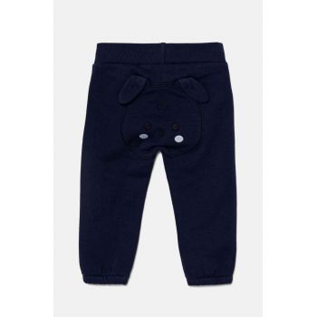 United Colors of Benetton pantaloni de trening din bumbac pentru bebeluși culoarea albastru marin, cu imprimeu, 3J70AF01T