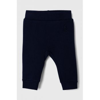 United Colors of Benetton pantaloni de trening din bumbac pentru bebeluși culoarea albastru marin, neted, 3J70AF01R