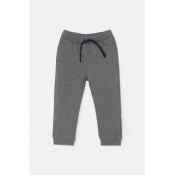 United Colors of Benetton pantaloni de trening din bumbac pentru copii culoarea gri, melanj, 3J70GF010