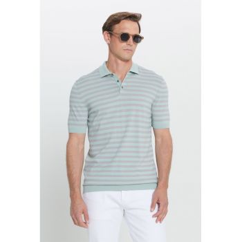 Tricou polo cu model in dungi