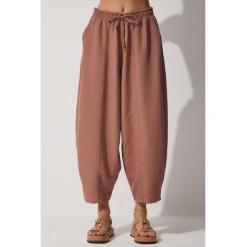 Pantaloni crop cu croiala conica