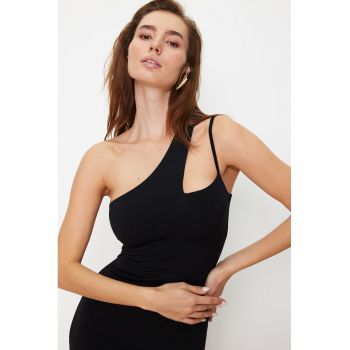 Rochie bodycon cu decolteu pe un umar