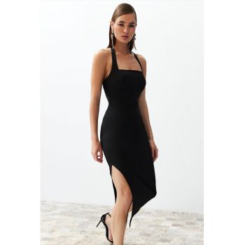 Rochie cambrata cu slit lateral