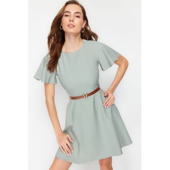 Rochie skater cu o curea in talie