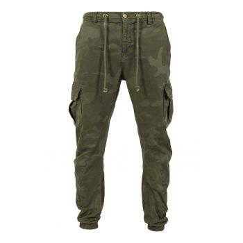 Pantaloni cargo cu imprimeu camuflaj