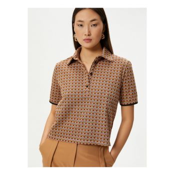 Tricou polo cu model geometric