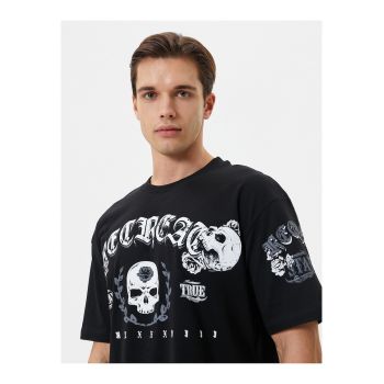 Tricou supradimensionat cu imprimeu