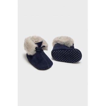 Mayoral Newborn pantofi pentru bebelusi culoarea albastru marin, 9793