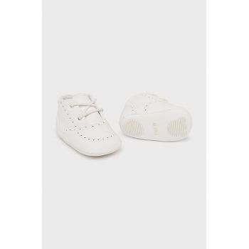 Mayoral Newborn pantofi pentru bebelusi culoarea bej, 9782