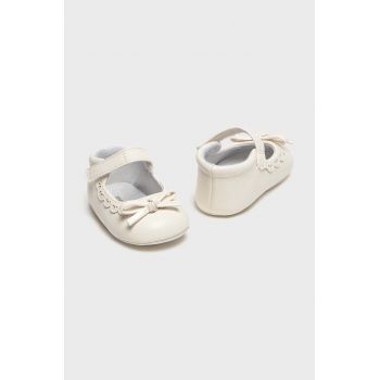 Mayoral Newborn pantofi pentru bebelusi culoarea bej, 9789