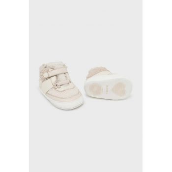 Mayoral Newborn pantofi pentru bebelusi culoarea bej, 9795