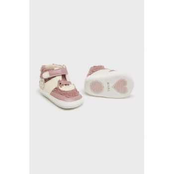 Mayoral Newborn pantofi pentru bebelusi culoarea roz, 9795