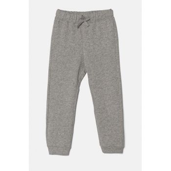 United Colors of Benetton pantaloni de trening din bumbac pentru copii culoarea gri, neted, 3J68GF027