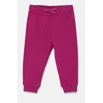 United Colors of Benetton pantaloni de trening din bumbac pentru copii culoarea roz, neted, 3J70GF01N