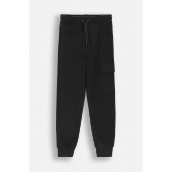 Coccodrillo pantaloni de trening din bumbac pentru copii culoarea negru, neted, EVERYDAY BOY