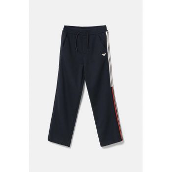 Emporio Armani pantaloni de trening din bumbac pentru copii culoarea albastru marin, cu imprimeu, 6D4PJE 1JWPZ