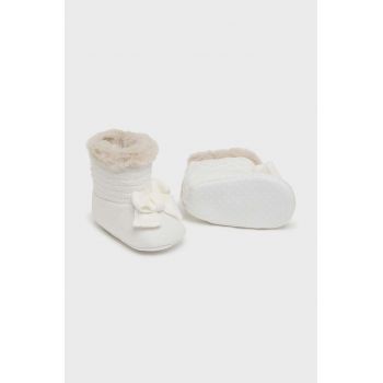 Mayoral Newborn pantofi pentru bebelusi culoarea bej, 9788