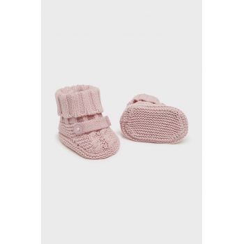 Mayoral Newborn pantofi pentru bebelusi culoarea roz, 9798