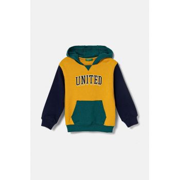 United Colors of Benetton hanorac de bumbac pentru copii culoarea galben, cu glugă, cu imprimeu, 3J68G200Q