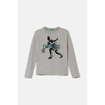 United Colors of Benetton longsleeve din bumbac pentru copii culoarea gri, cu imprimeu, 3096C10K9