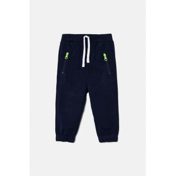 United Colors of Benetton pantaloni de trening pentru copii culoarea albastru marin, neted, 330SGF03Z