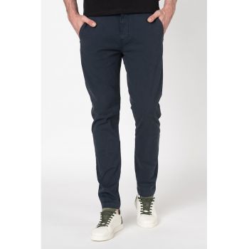 Pantaloni chino slim fit cu croiala conica