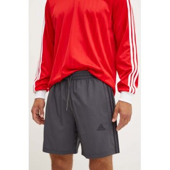 adidas pantaloni scurti Essentials Chelsea barbati, culoarea gri, JG8499